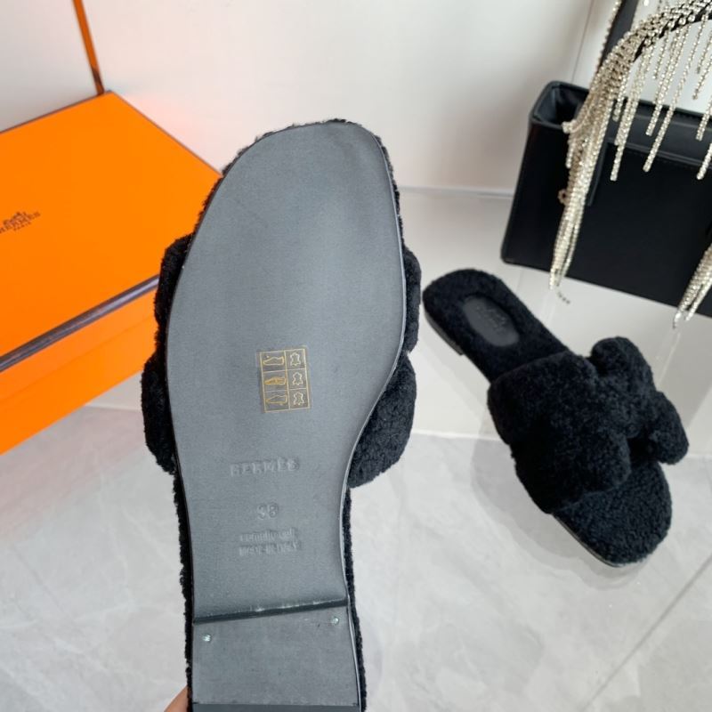 Hermes Slippers